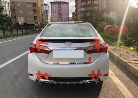 Toyota Corolla Arka Difüzör Egzoz Görünümlü Reflektörlü