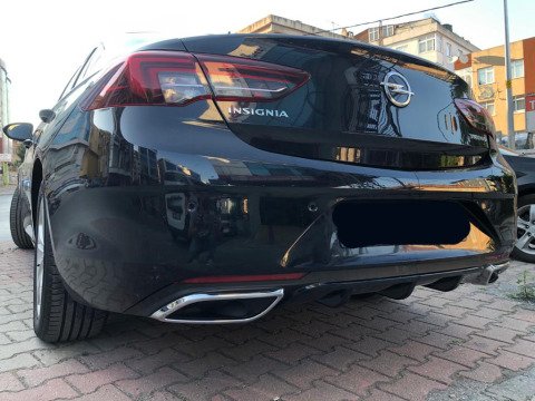 Opel İnsignia Arka Tampon Difüzörü Parlak Siyah 2017 Sonrası