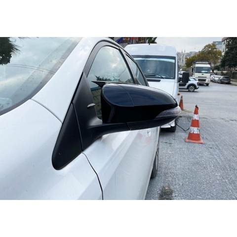 Toyota Verso Yarasa Ayna Kapağı Piano Black Parlak Siyah