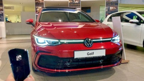 Volkswagen Golf 8 Ledli R Ön Panjur Işıklı