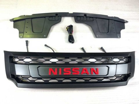 Nissan Navara Ön Panjur Izgara Np300 Ledli 2015-2020 Arası