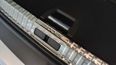 Peugeot 2008 Bagaj Eşiği Koruma Kromu Nikelajı