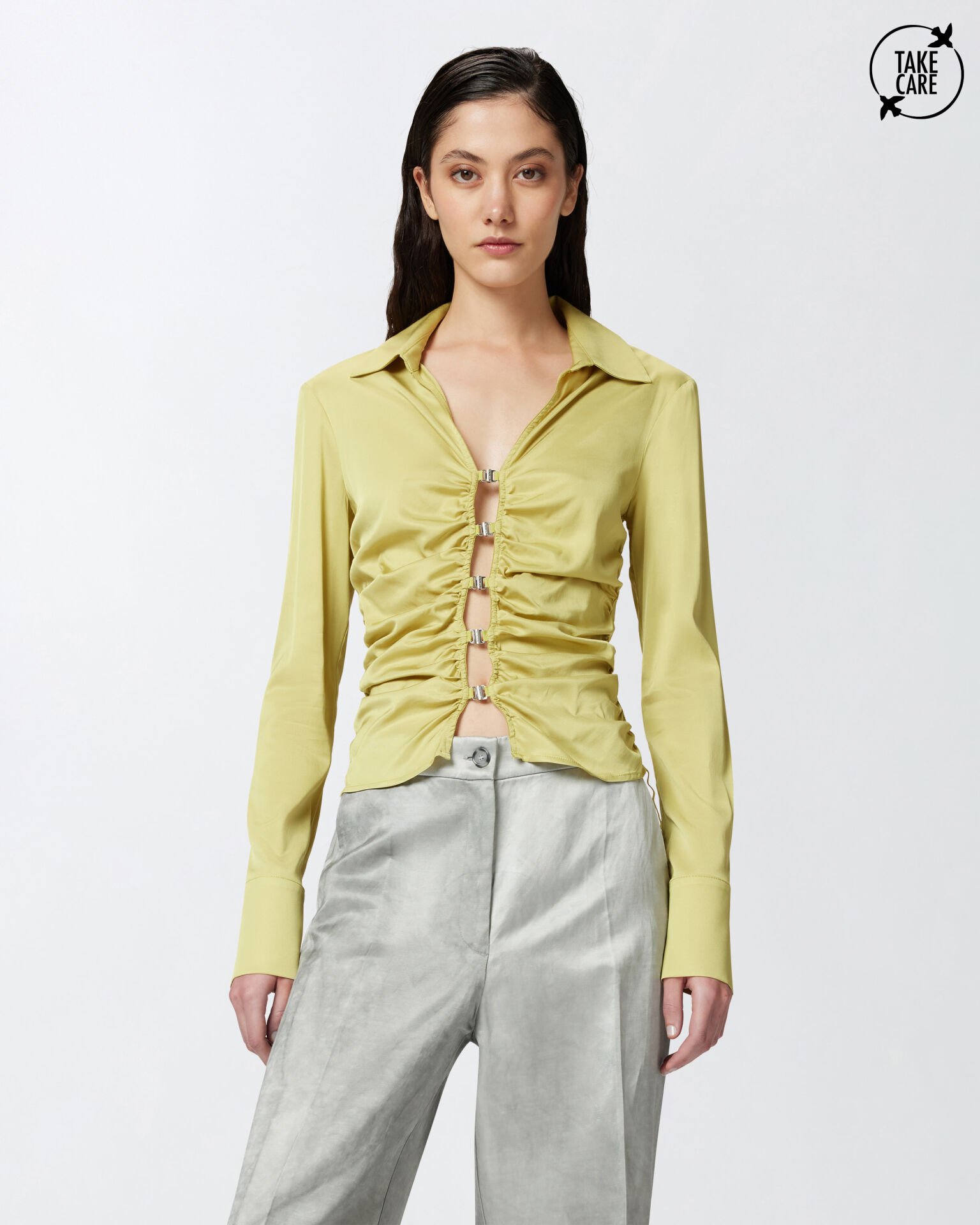 Parlak Slim Fit Gömlek