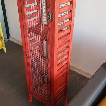 Ahşap Izgaralı Nostaljik Tel Dolap