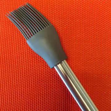 Paslanmaz Çelik Kulplu Silikon Fırça Gri 26 cm