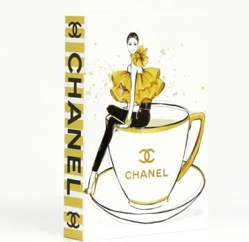 Chanel Açılır Kitap Kutusu