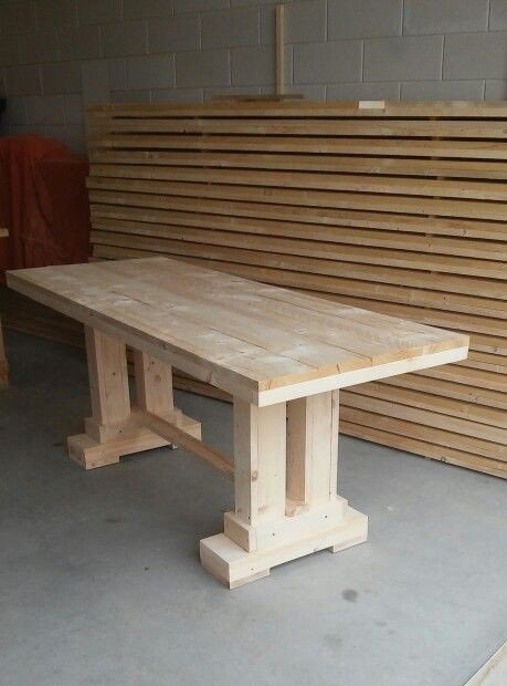 KAT Urban Dining Table