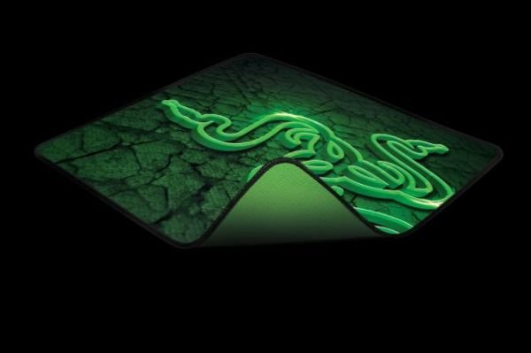 RZ02-01070600-R3M2 Hassas Fare Kontrolü İçin Orta Gaming Mouse Pad