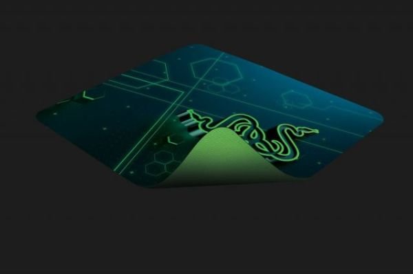 RZ02-01820200-R3M1 Hız ve Kontrol için Mikro Dokulu Gaming Mouse Pad