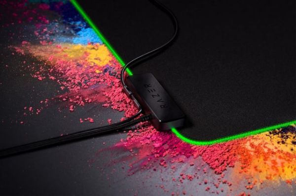 RZ02-02500100-R3M1 Hız ve Kontrol için Mikro Dokulu Aydınlatmalı Gaming Mouse Pad