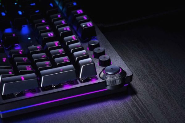 RZ03-01870100-R3M1 Huntsman Elite,Opto-Mekanik,RGB,Siyah Oyuncu İngilizce Klavye