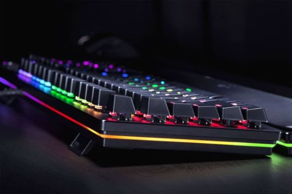 RZ03-01870100-R3M1 Huntsman Elite,Opto-Mekanik,RGB,Siyah Oyuncu İngilizce Klavye