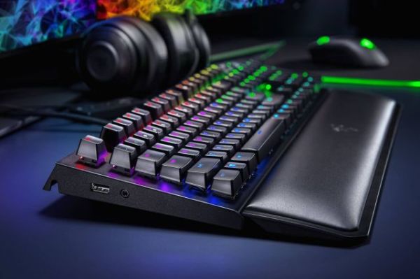 RZ03-02621600-R3L1 BlackWidow Elite,Mekanik,RGB,Türkçe,Siyah Oyuncu Klavye-Greenswitch