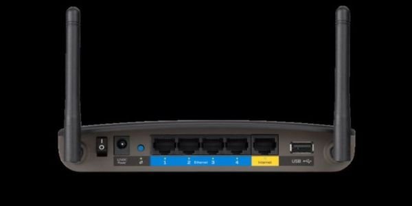 EA6100 300Mbps Çift Bant 4Port Gigabit Router