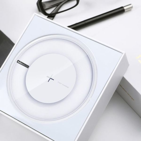 6902048152281 Nillkin Magic Disc4 10W Hızlı Şarj Beyaz