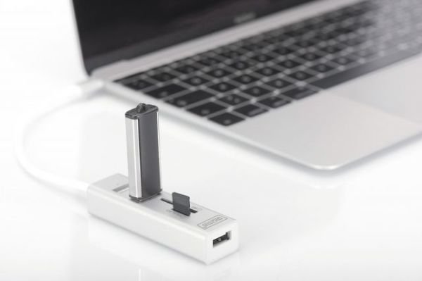 DA-70243 USB 2.0 Type C HUB with Cardreader, 3x USB 2.0. 1x SD, 1x MicroSD Port A