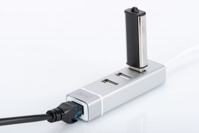 DA-70253 USB 2.0 3-Port Hub & Fast Ethernet LAN Cevirici