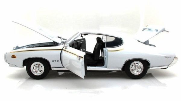 Motor Max Pontiac GTO Judge 1969 Model Metal Araba Beyaz 1:18
