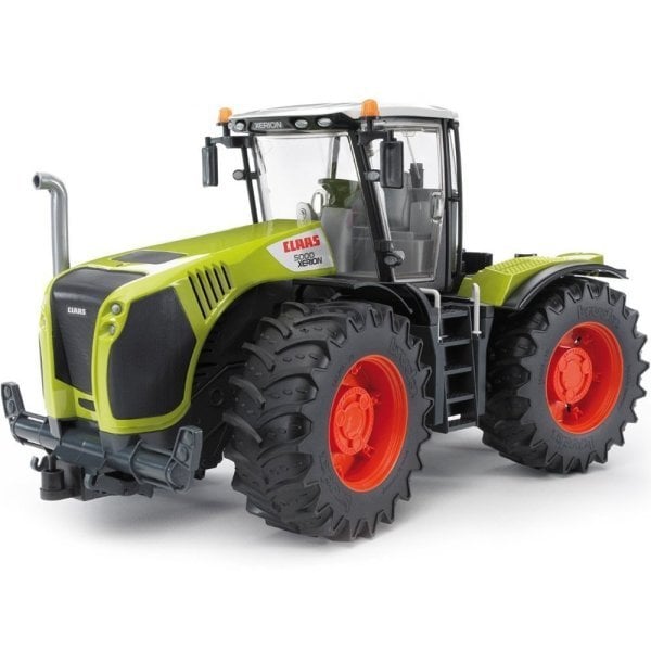 Bruder 03015 Class Xerion 5000 Traktör