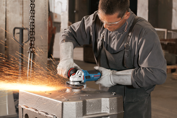 Bosch Professional GWS 17-125 CI Avuç Taşlama Makinesi