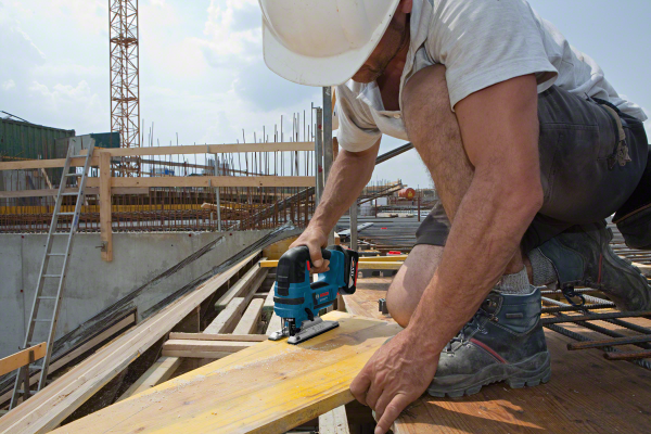 Bosch Professional GST 18 V-LI B 4 Ah Çift Akülü Dekupaj Testere - L-boxx Çantalı