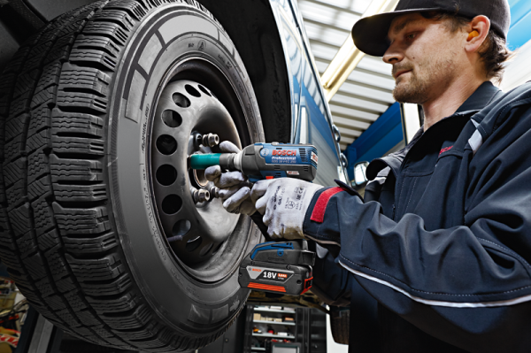 Bosch Professional GDS 18 V-EC 250 5,0 Ah Darbeli Somun Sıkma - L-boxx Çantalı