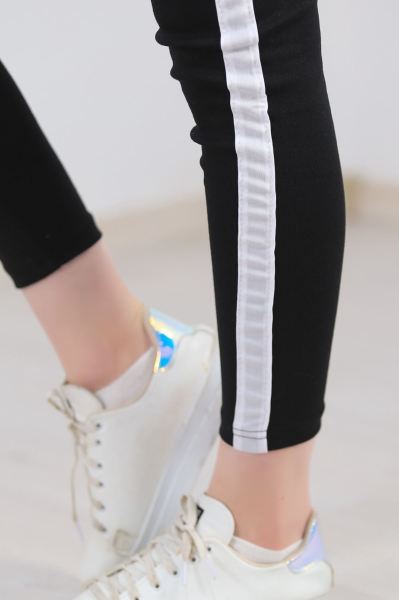 Kadın Tayt Yanı Şeritli Siyahbeyaz - 0239.432.