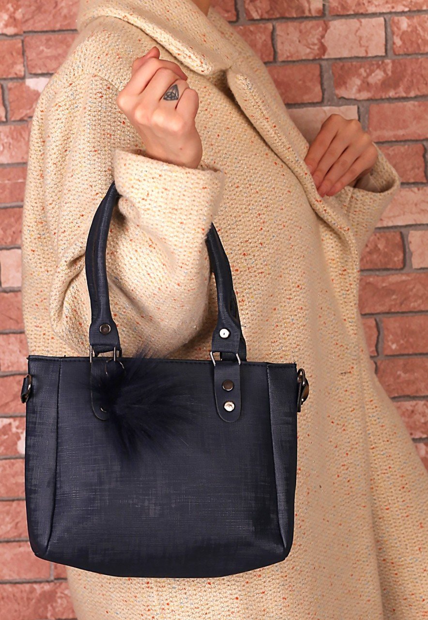 Boss Lacivert Cilt Ponponlu Çanta