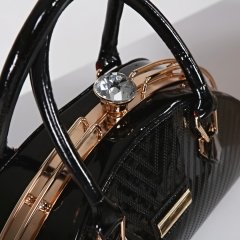 LADY 002 (YARIM AY)
