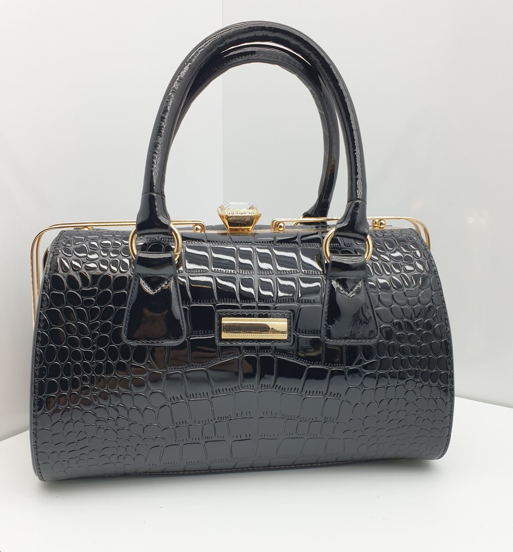 LADY 010