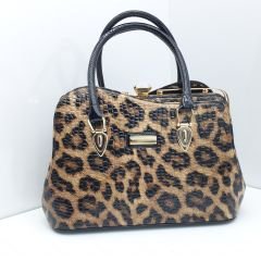 LADY 011