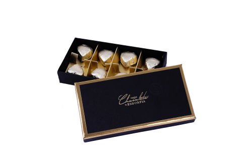 Fıstıklı Kalp Çikolata Gold Yılbaşı Kutusu - Yılbaşı Çikolatası – Siyah
