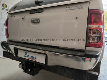 TOYOTA HILUX 2010-2015 MODEL YILI ARASI ÇEKİ DEMİRİ