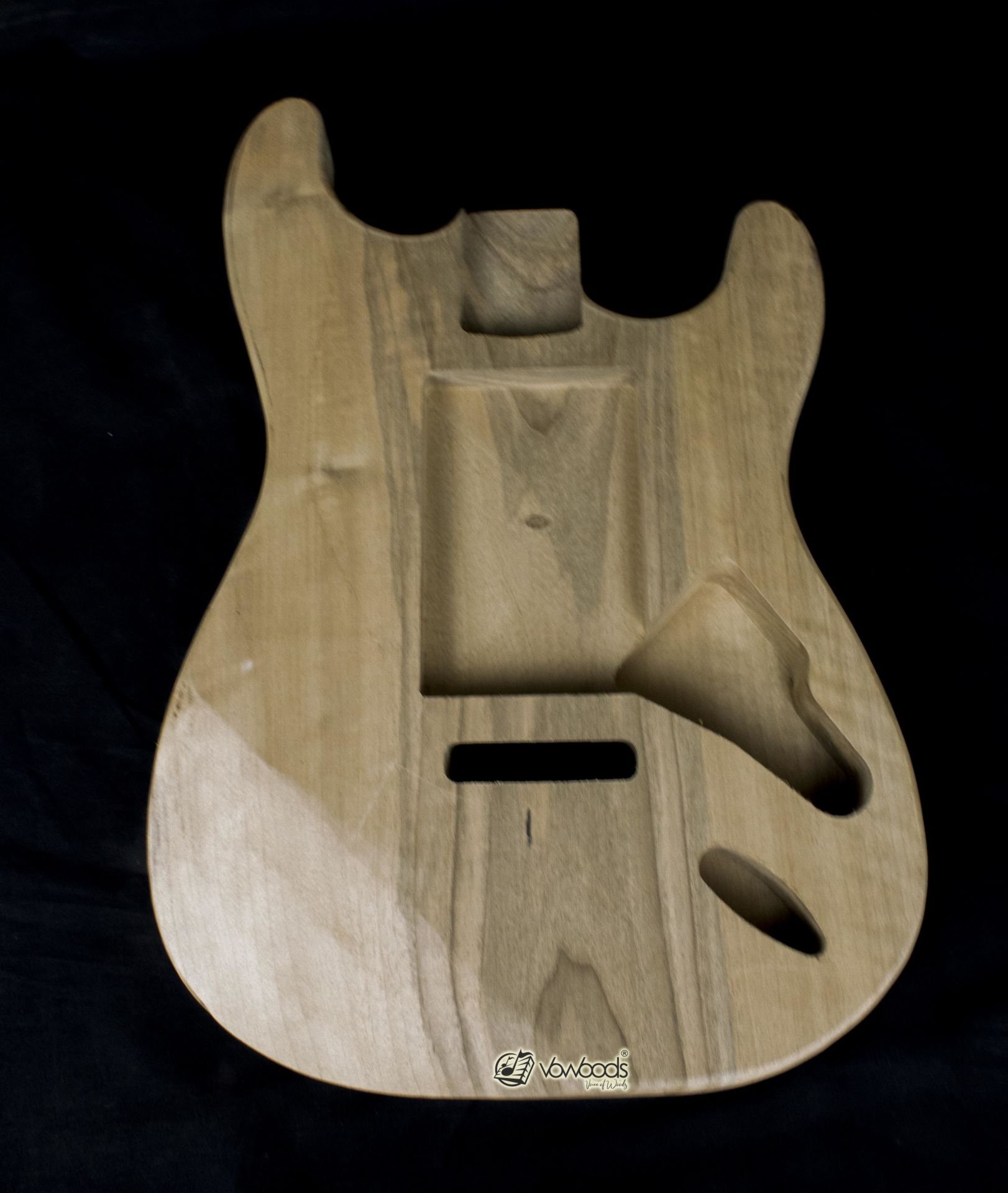 Elektro Gitar Gövdesi Stratocaster Universal Route Türk Cevizi
