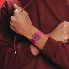 Swatch SQUARELY BERRY SO34R700 Kol Saati