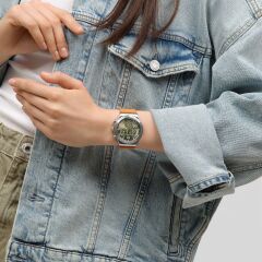 Swatch VACATION TIME YVS101 Erkek Kol Saati
