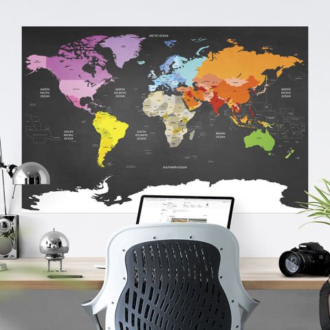 Dünya Haritası Duvar Stickerı Siyah Arkaplan ve Renkli Kıtalar