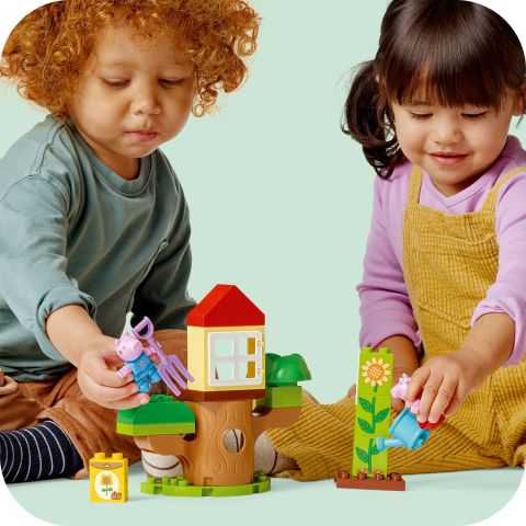 LEGO® DUPLO® Peppa Pig Bahçe ve Ağaç Ev Oyuncağı 10431