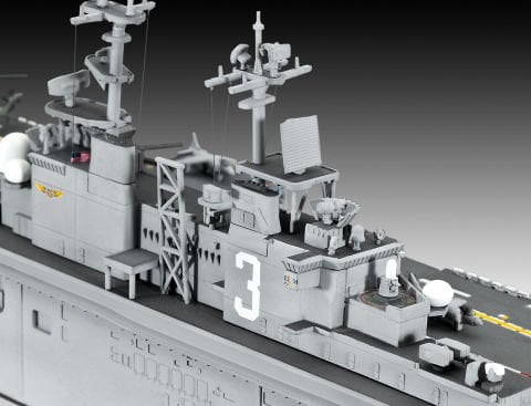 M.Set Assault Carrier USS