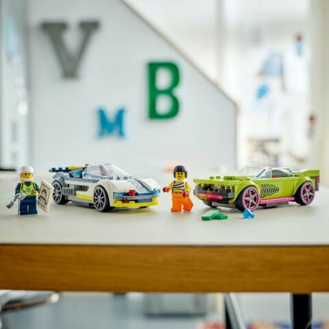 LEGO® City Polis Arabası ve Spor Araba Takibi 60415