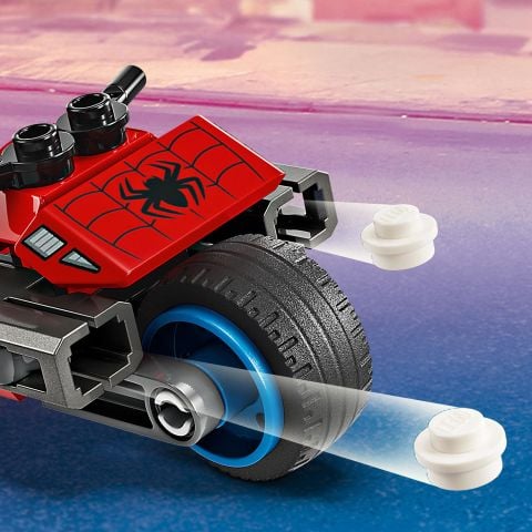 LEGO® Super Heroes Motosiklet Takibi: Örümcek Adam Doktor Oktopus’a Karşı 76275