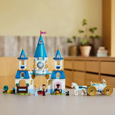 LEGO® ǀ Disney Princess Sindirella’nın Şatosu ve At Arabası Yapım Seti 43275