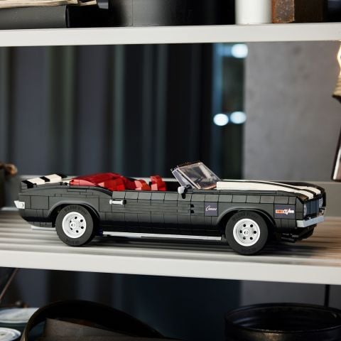 LEGO® Chevrolet Camaro Z28 10304 Yapım Seti (1458 Parça)