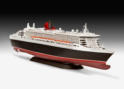 Ocean Liner Queen Mary 2