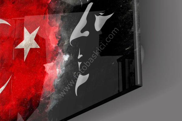 Türk Bayrağı ve Atatürk Silüeti Cam Tablo