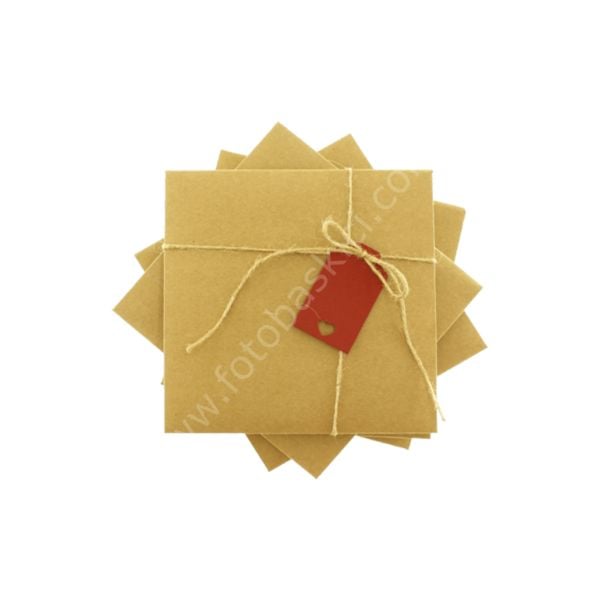 Kırmızı Etiketli ve İpli Kraft Zarf 15x15 cm