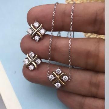 X Kolye Beyaz Taşlı Set