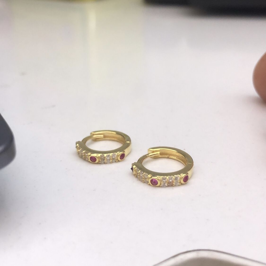 Pembe Taşlı Mini Halka Küpe (1cm)