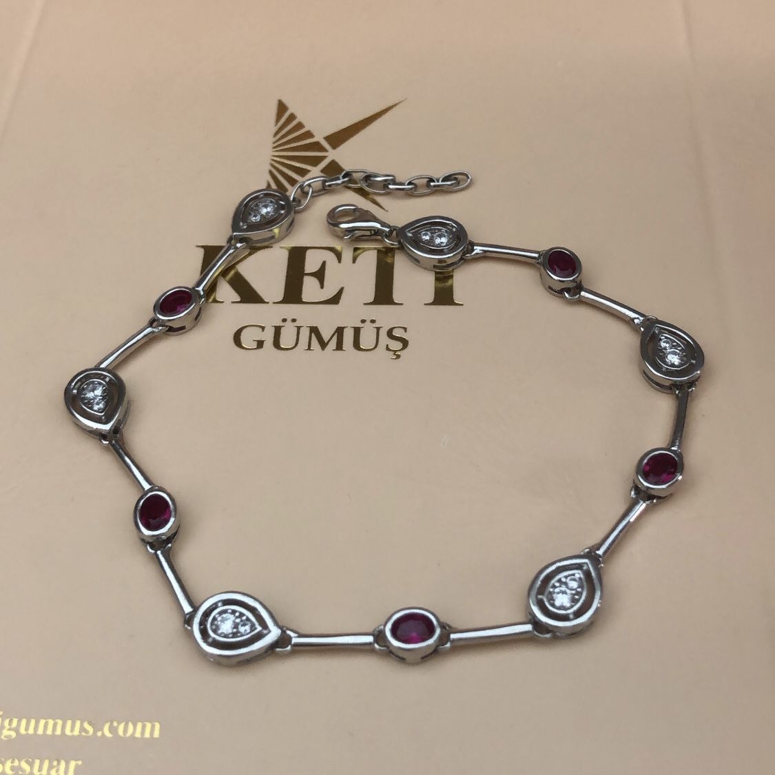 Bordo Taşlı Bileklik