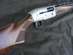 BERETTA A400 LİGHT KİCK OFF 71 CM Y.OTOMATİK AV TÜFEĞİ